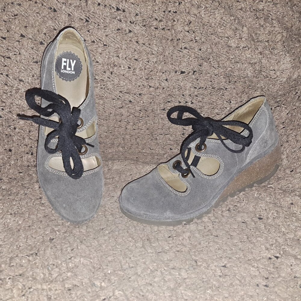 FLY LONDON-Nely-Gray Lace Up Suede Wedge Loafer-Sz 39/8.5-Near Mint